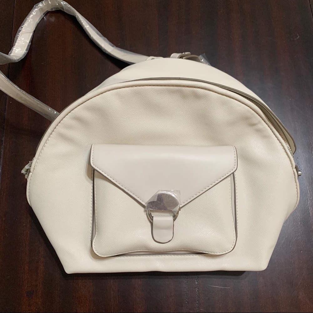NWT ZARA WHITE CREAM BACKPACK